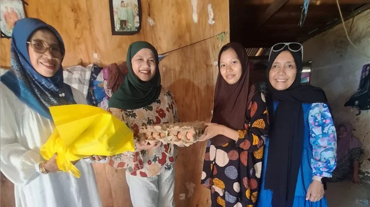 BKKBN Sulbar Salurkan Bantuan Keluarga Risiko Stunting