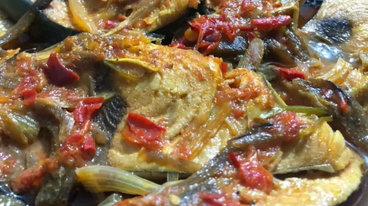 Warunk Mandar Utamakan Ikan Segar dan Uji Ketahanan Produk
