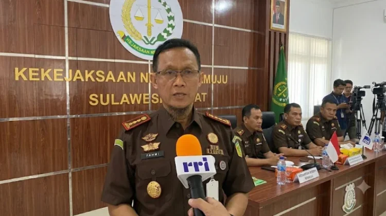 Kejari Mamuju Musnahkan Barang Bukti 104 Perkara, Ajak Perangi Narkoba