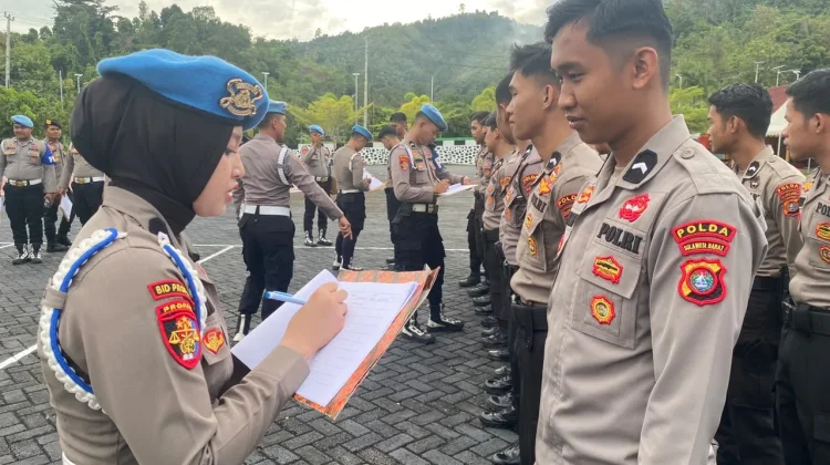 Menjelang HUT Bhayangkara ke-80, Polda Sulbar Cek Sikap dan Penampilan Personel