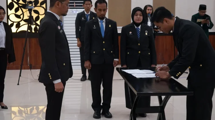 Lantik Pejabat Nonmanajerial, Kemenkum Sulbar Dorong Pelayanan Publik Prima