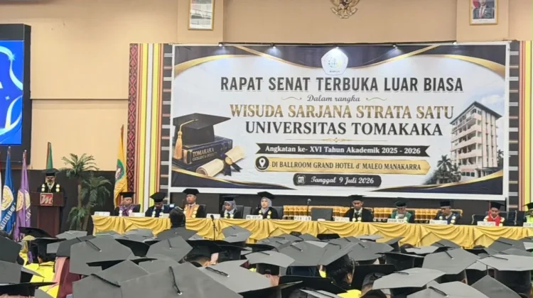 Wisuda Terbesar Universitas Tomakaka Mamuju, Sebanyak 489 Lulusan Siap Bersaing