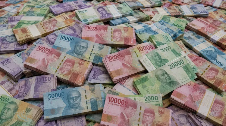 Mengenal Pencucian Uang: Bagaimana Uang Hasil Kejahatan Disamarkan?