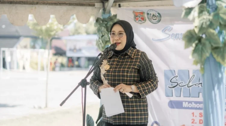HUT Mamuju, Pemkab Mamuju Hadirkan Sunatan Massal Gratis bagi Puluhan Anak