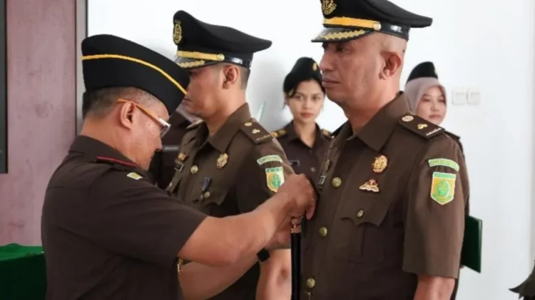 Kejari Mamuju Lantik Tiga Pejabat Struktural, Perkuat Pelayanan Masyarakat