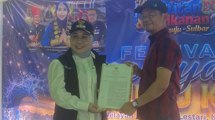 Bupati Mamuju,  Sutinah : Nelayan agar Melek Hukum sehingga Terhindar Sanksi Pidana
