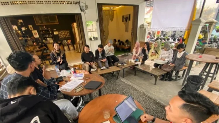 Kampung Illustrator Cianjur Gelar Kelas Melukis