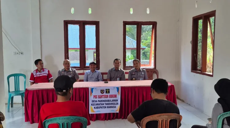 Kemenkum Sulbar Beri Penguatan Posbankum di 3 Desa Mamasa