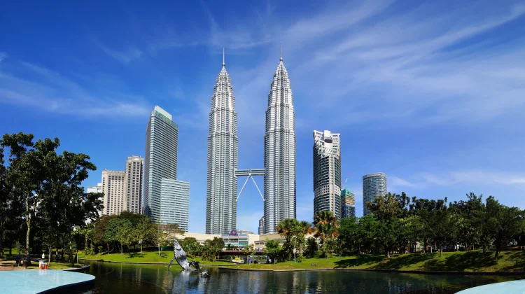 Tempat Wajib Dikunjungi di Kuala Lumpur: 1x Jalan, Foto, Kuliner Beres