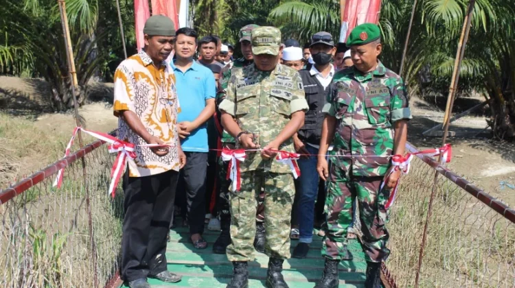 TNI Resmikan Jembatan Gantung Perintis Garuda di Pasangkayu, Dorong Akses Ekonomi