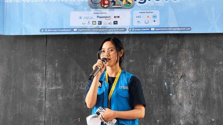 KKN UGM Edukasi Pentingnya Mangrove di Pantai Gonda