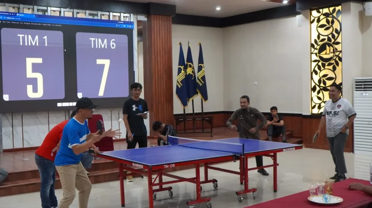 Semarak Hari Pengayoman Ke-81, Kemenkum Sulbar Gelar Tenis Meja Antar Pegawai