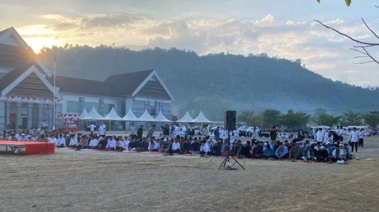 Pemkab Mamuju tengah Gelar Salat Istisqa dan Santunan Yatim Hadapi Musim Kemarau