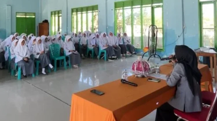 Kemenkum Sulbar Kenalkan Poltekpin ke Siswa Majene, Buka Peluang Kuliah Kedinasan