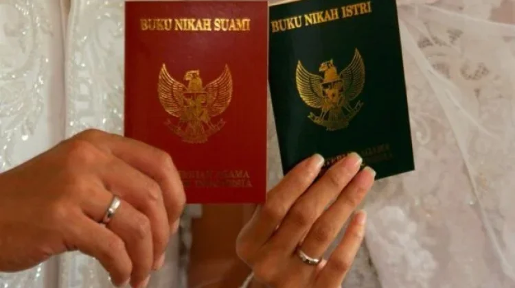 Ponsel Disebut Jadi Pemicu Baru Pernikahan Dini di Sulbar