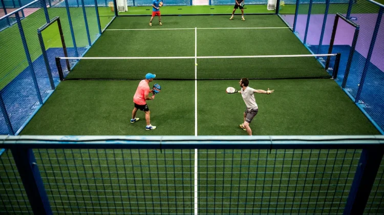 Lari dan Padel Jadi Penanda Kelas Sosial Baru di Kalangan Menengah Urban Indonesia