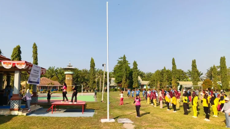 Olahraga Bersama, PT. Suryaraya Lestari Ajak Warga Cegah Kebakaran Hutan