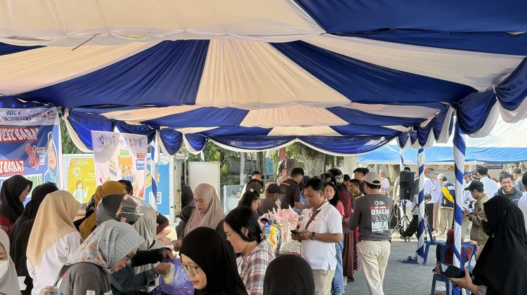 HUT Ke-64, TVRI Sulbar Gelar Gerakan Pangan Murah di Mamuju