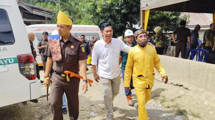 HUT Kejaksaan ke-81, 125 Warga Adat Kaili Tado Pasangkayu Cek Kesehatan Gratis