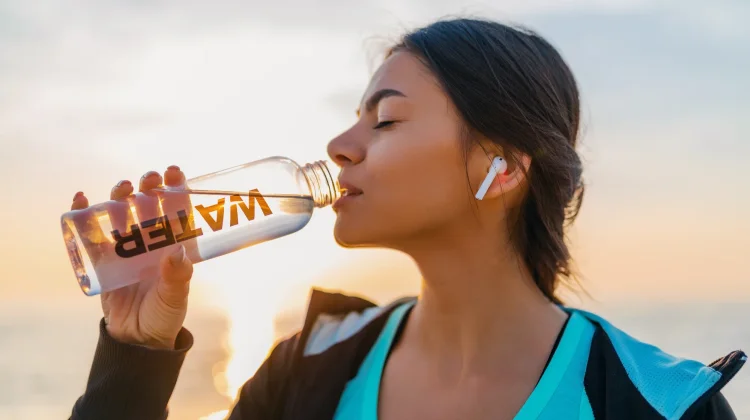 Jangan Tunggu Haus! Ini Dampak Kurang Minum saat Musim Kemarau