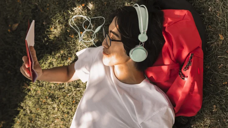 Lima Playlist Wajib untuk Menemani Hari yang Santai