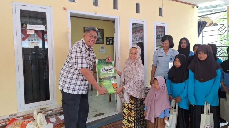 RRI Mamuju dan Densus 88 Berbagi Kasih di Panti Asuhan Campaloga Mamuju