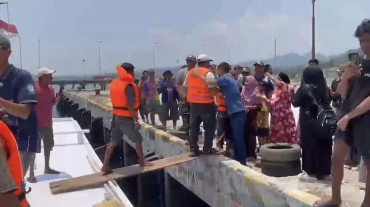 Hilang Kontak di Selat Makassar, Tujuh ABK KM Dekai Mas Tiga Ditemukan Selamat
