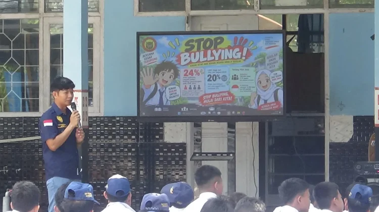 Densus 88 Sulbar Edukasi IRET dan Anti-Bullying di SMPN 6 Wonomulyo