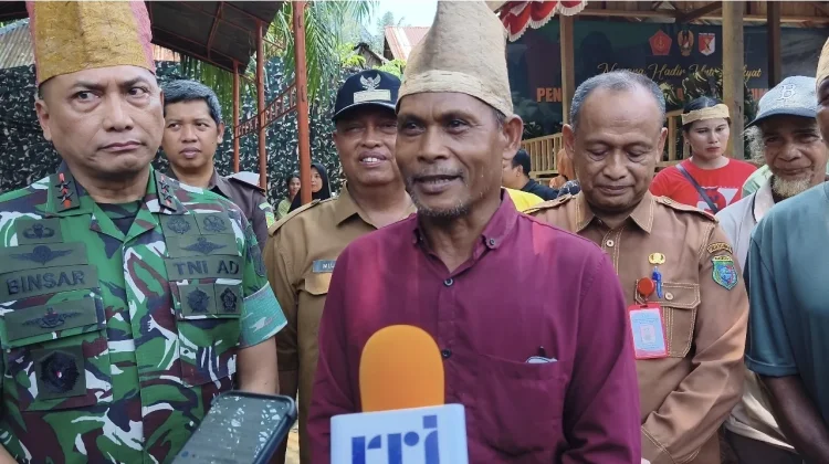 TNI Manunggal Air, Warga Suku Bunggu Pasangkayu Akhirnya Nikmati Air Bersih
