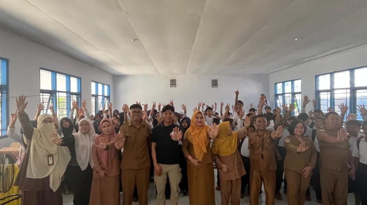 Densus 88 Sulbar Edukasi IRET dan Anti-Bullying di SMPN 2 Tutar