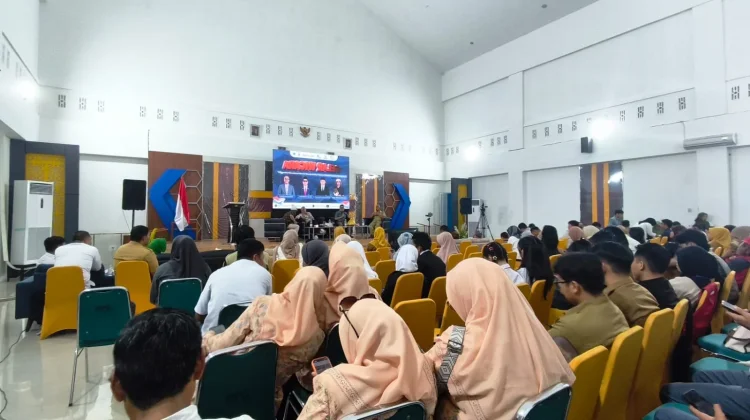 Kang Maman Suherman Isi Gelar Wicara Literasi di Festival Literasi Sulbar 2026