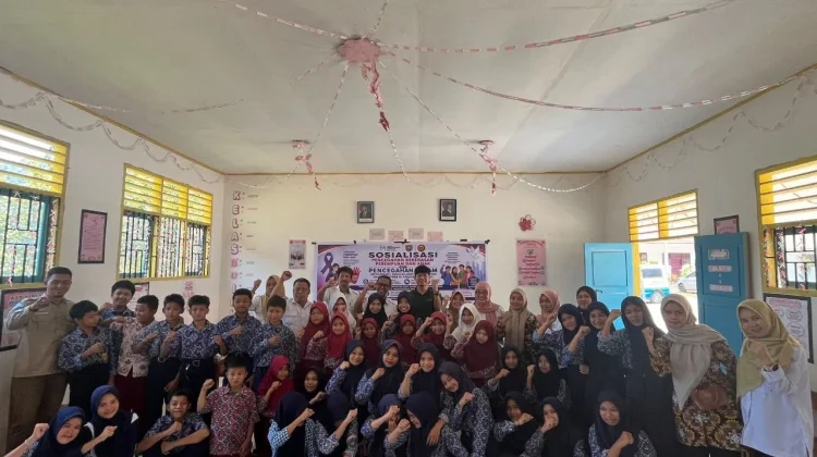 Densus 88 Sulbar Mengajak Siswa Menyaring Informasi dari Media Sosial