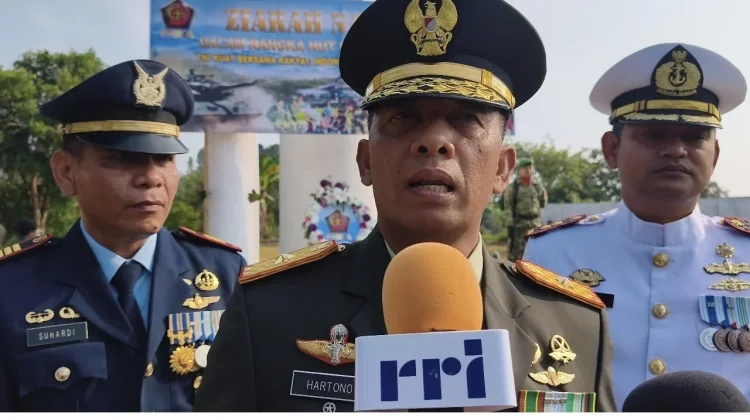 HUT ke-81 TNI, Danrem 142/Tatag Pimpin Ziarah Nasional di TMP Pati'di Mamuju