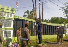 Tindak Lanjut Arahan Presiden, Satpol PP Sulbar Tertibkan Spanduk