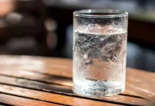 Berbuka Puasa dengan Air Es
