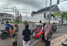 DWP LPP RRI Mamuju Tebar Takjil Gratis di Mamuju