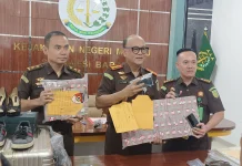 Kejari Mamuju Terima Barang Bukti 1,3 Miliar Kasus Pencucian Uang