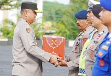 Bingkisan Lebaran, Kapolda Sulbar: Berbagi Kebahagiaan Bulan Ramada