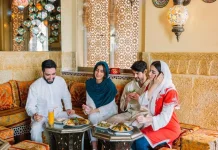 Etika Bertamu saat Lebaran, Wajib Diketahui!