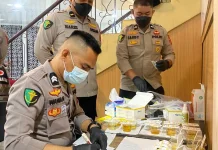 Polda Sulbar Gelar Pemeriksaan Urine Dadakan Kepada Seluruh Personel