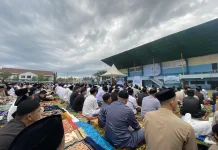 Jemaah Padati Lapangan Prasamya, Pelaksanaan Salat Id PDM Majene Berjalan Khidmat