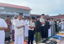 Jajaran Rutan Mamuju Bersama Ratusan Warga Binaan Ikuti Shalat Idul Fitri Dengan P