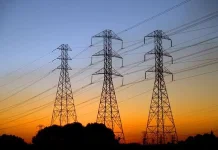 Efisiensi Energi, PLN UP3 Mamuju Pastikan Distribusi Listrik Tetap Aman