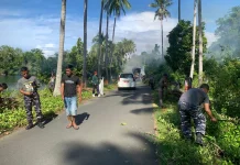 Aksi Bersih Pantai TNI AL Mamuju Edukasi Masyarakat Pesisir