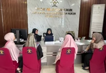 Dorong Kesadaran KI, Kemenkum Sulbar Serahkan Sertifikat Hak Cipta Karya Ilmiah