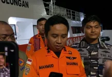 Basarnas Mamuju Evakuasi ABK Kapal Ocean Galaxy di Perairan Selat Makassar
