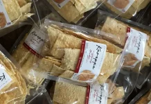 Snack Tradisional Warunk Mandar Kini Tersedia di Supermarket Makassar