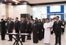 Kakanwil Kemenkum Sulbar Lantik 12 PNS Baru