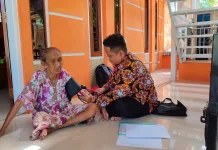 BKKBN Lakukan Kunjungan Kesehatan d Lansia di Desa Bunde
