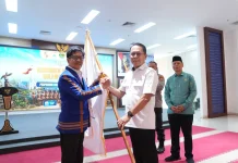 Sekda Sulbar Lepas Peserta Pesparawi Nasional 2026